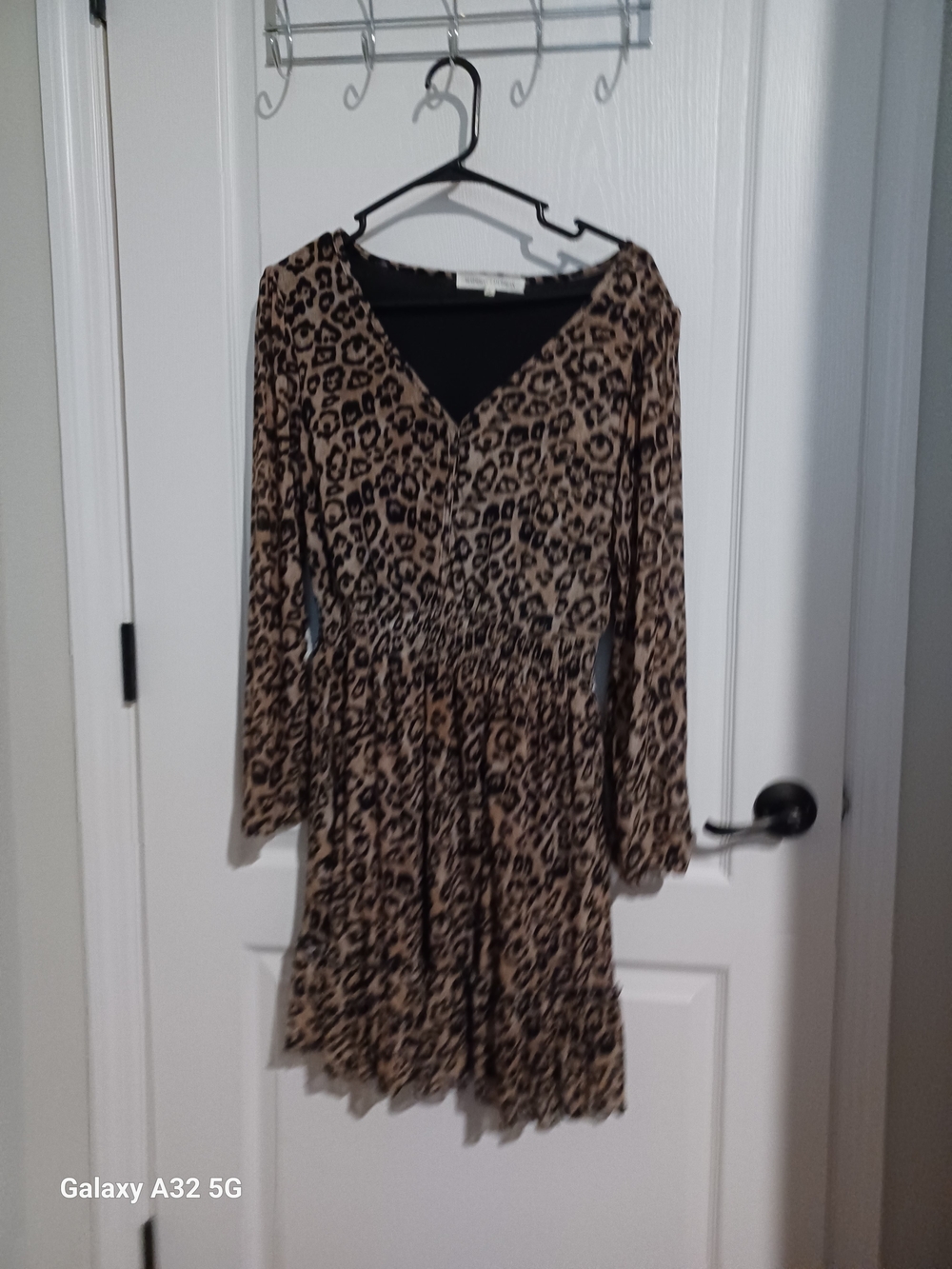 Leopard Print V-Neck Long Sleeve Midi Dress - Tan/Black